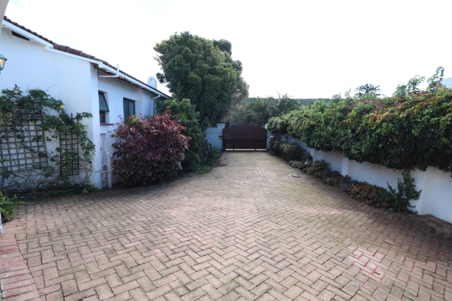 4 Bedroom Property for Sale in Amsterdamhoek Eastern Cape